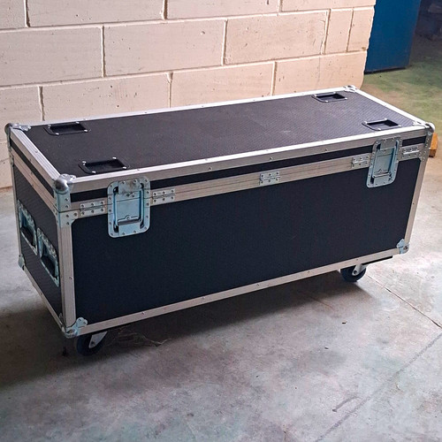 Black silver aluminium - aluminium, flight